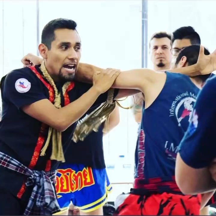 Francisco "Hanuman" Ramos en clase de Muay Thai · Lotus, Hanuman Fight School (CDMX)